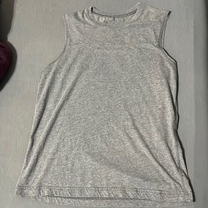 Urban Pipeline Men’s Gray Sleeveless Shirt